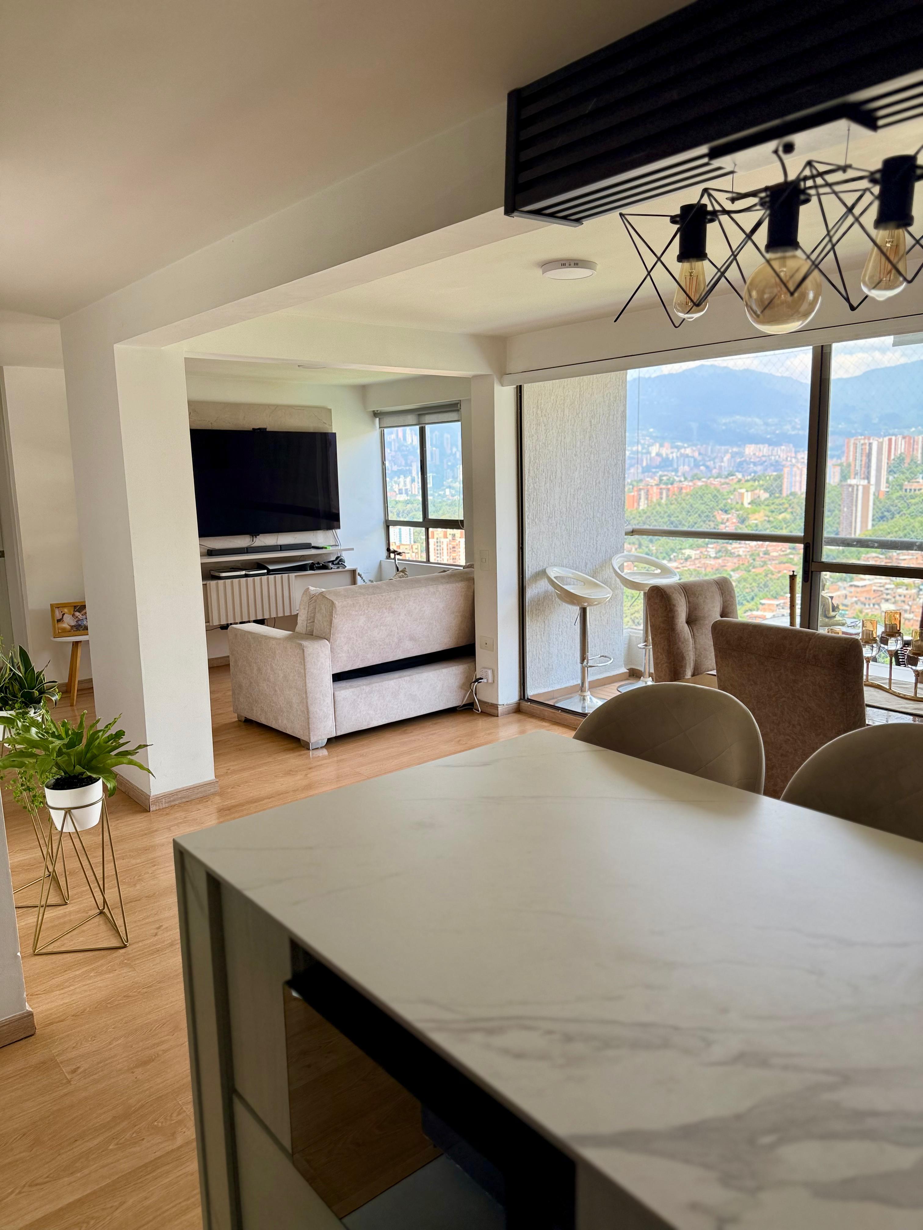 Venta Apartamento Loma de los Bernal