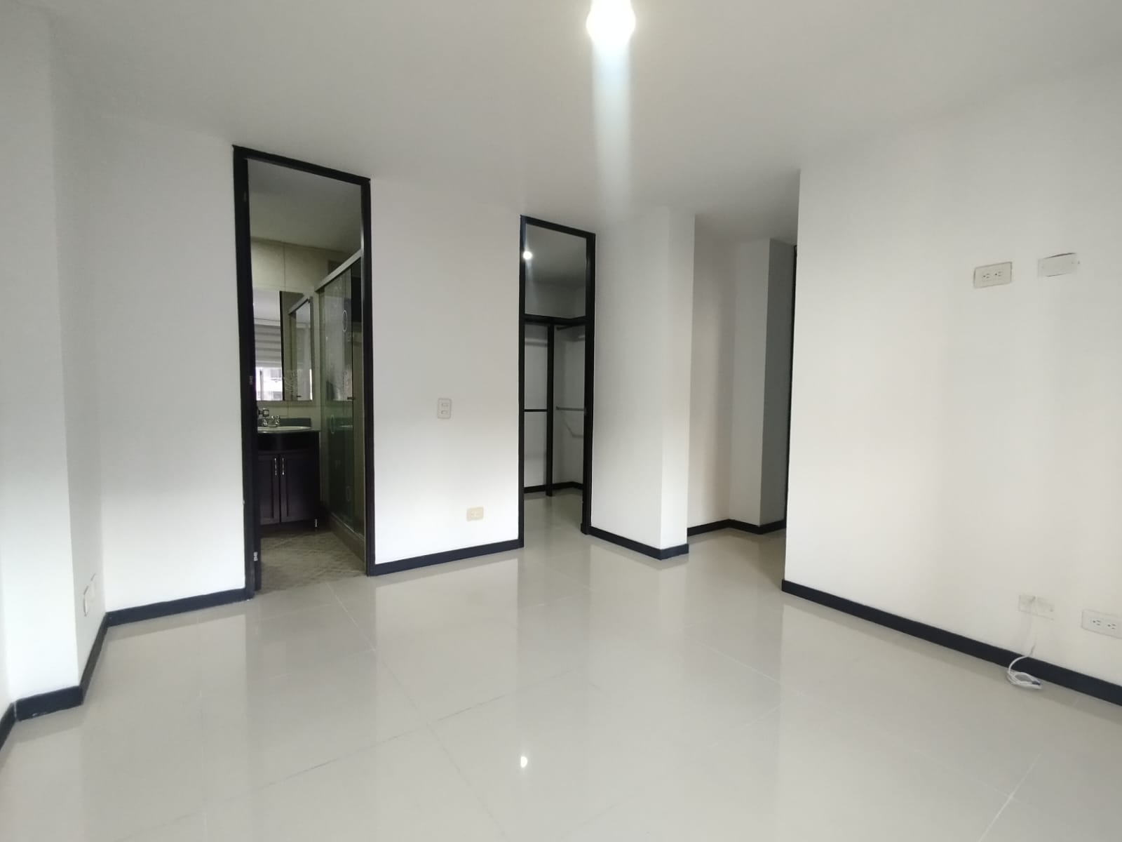 ARIENDO APARTAMENTO CIUDAD DEL RIO
