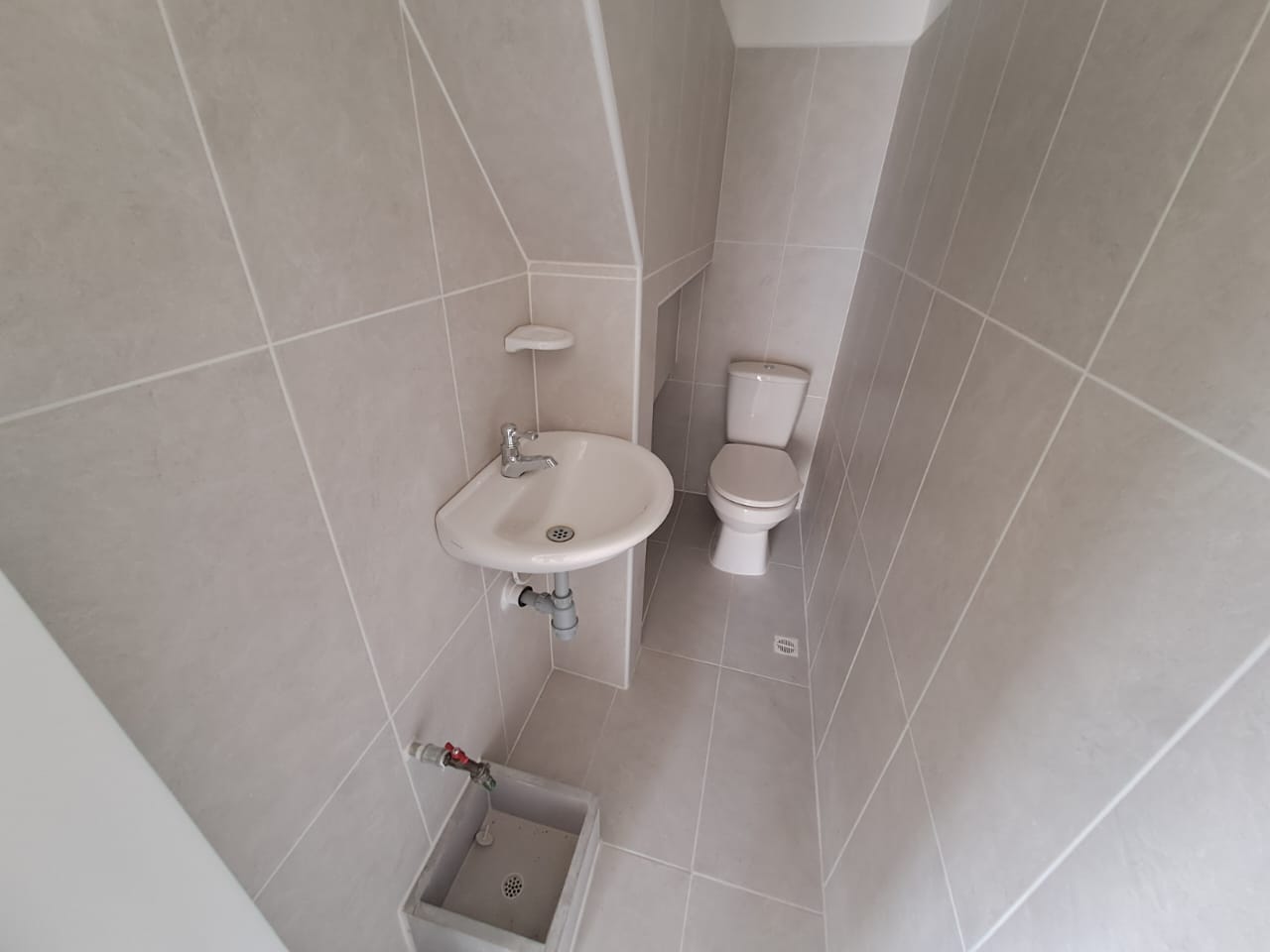 ARRIENDO LOCAL BELEN LA GLORIA