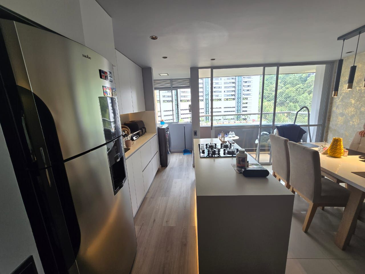 ARRIENDO APARTAMENTO EN LA LOMA DEL INDIO
