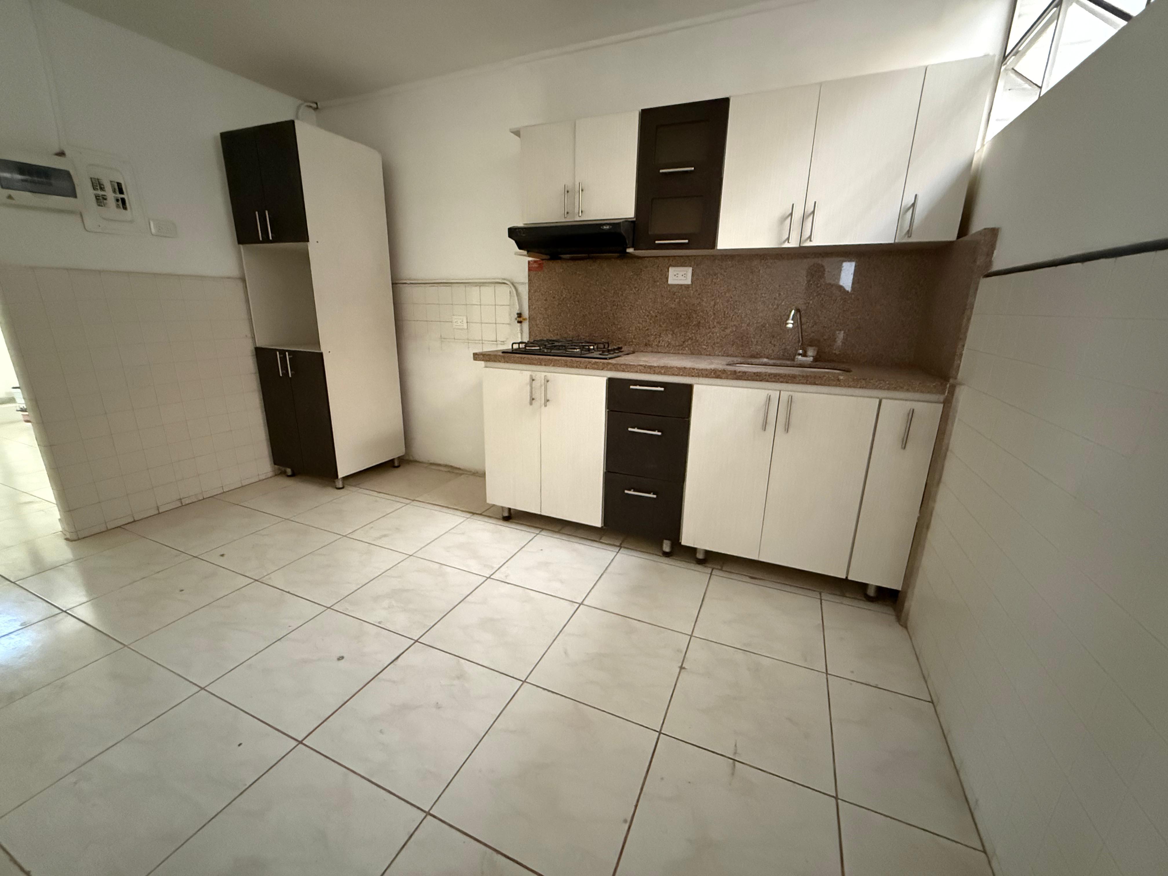 ARRIENDO CASA COMERCIAL EN SIMON BOLIVAR ARRIENDO CASA COMERCIAL EN SIMON BOLIVAR