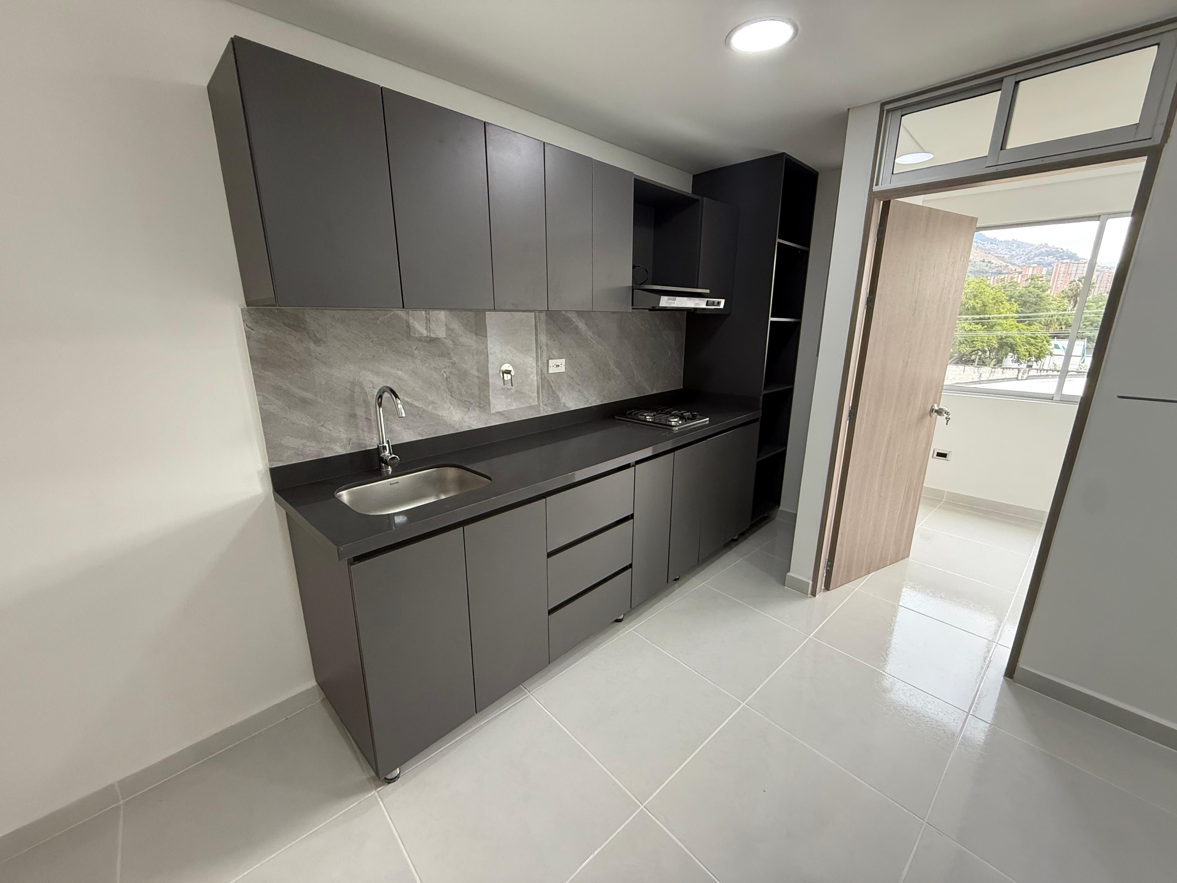 ARRIENDO APARTAESTUDIO EN NIQUIA PARTE BAJA