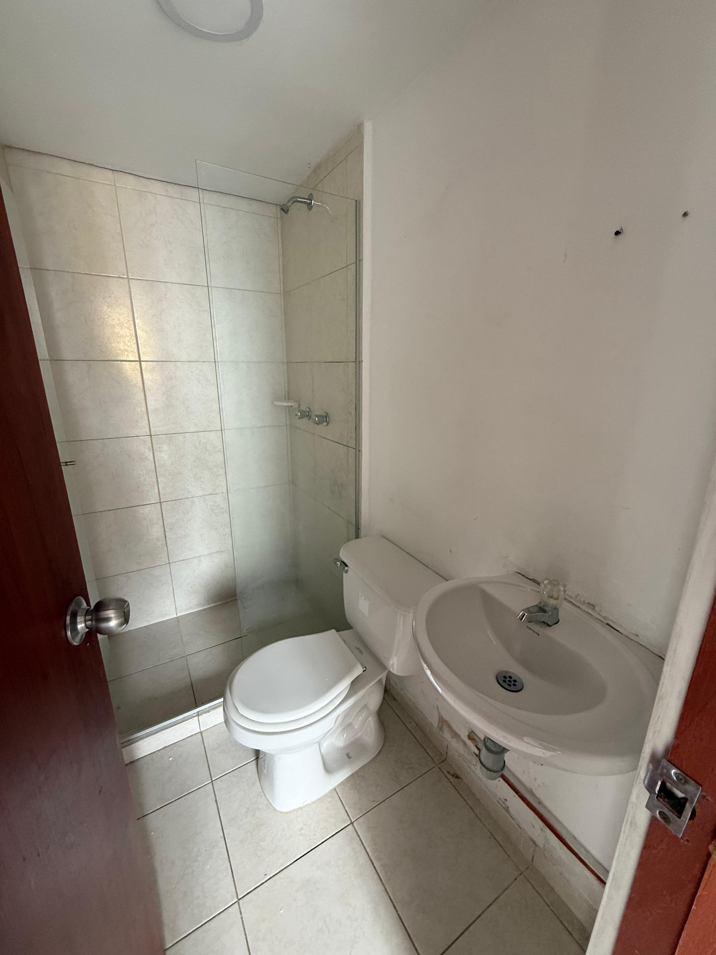 ARRIENDO APARTAMENTO EN ROBLEDO PAJARITO