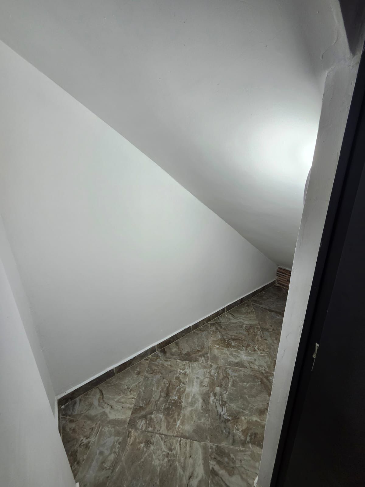 ARRIENDO APARTAESTUDIO EN SANTA MONICA