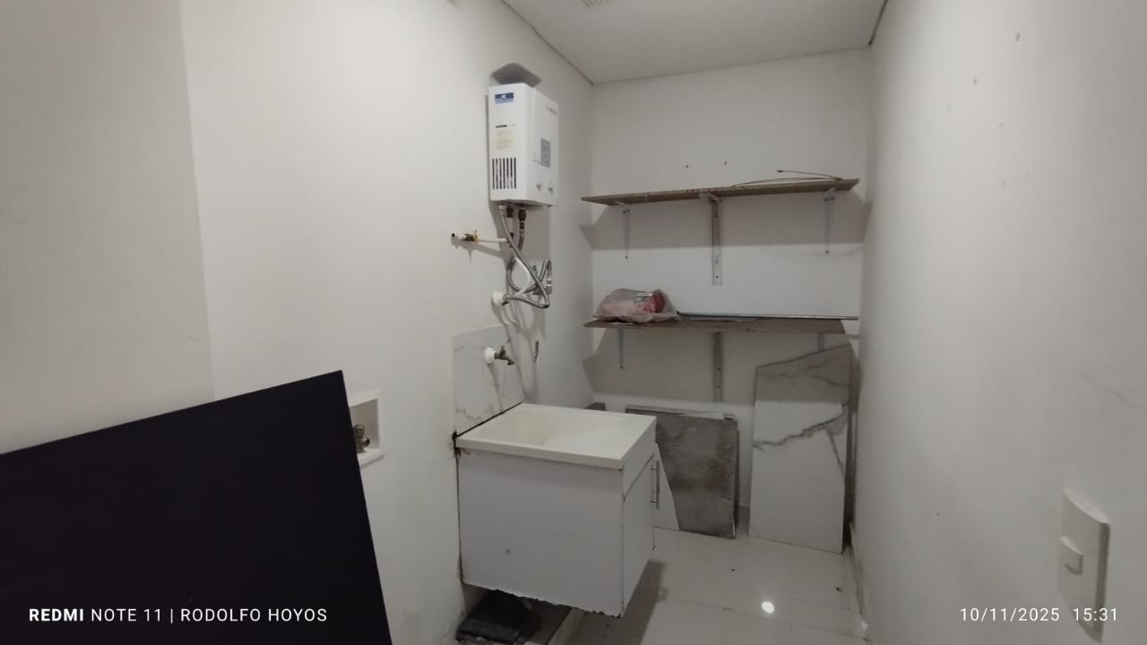 Arriendo Local En Patio Bonito