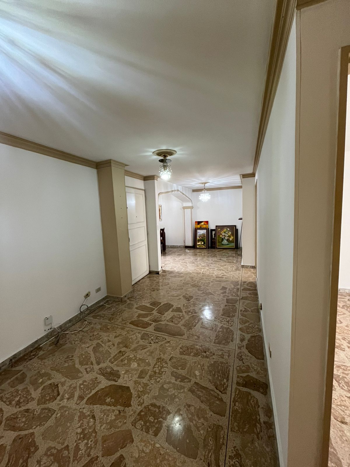 Arriendo apartamento Los Colores