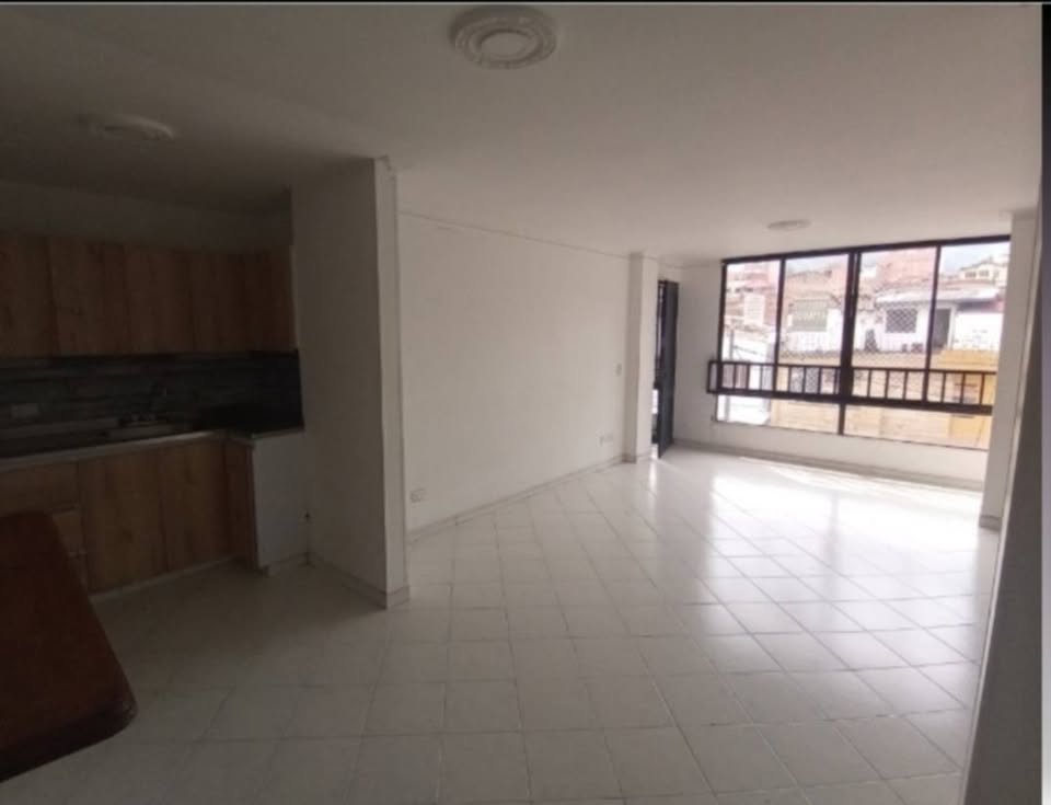 VENDO APARTAMENTO EN LAURELES