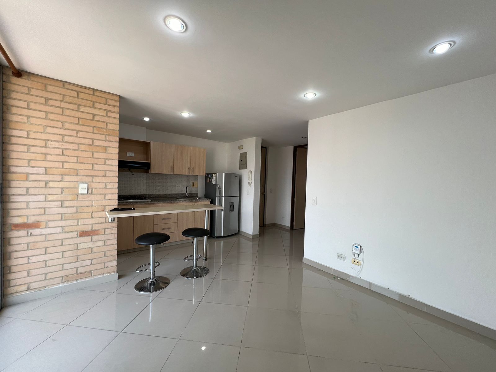 ARRIENDO APARTAMENTO DE UNA  ALCOBA EN EL VELODROMO