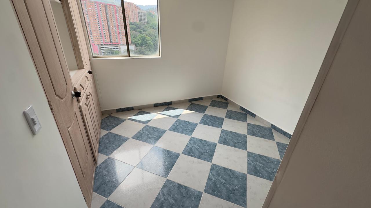 ARRIENDO APARTAMENTO EN RODEO ALTO