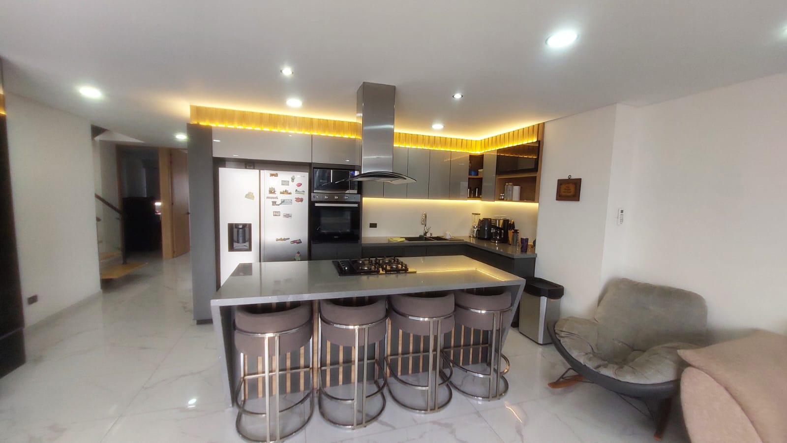 ARRIENDO APARTAMENTO AMOBLADO EN LAURELES