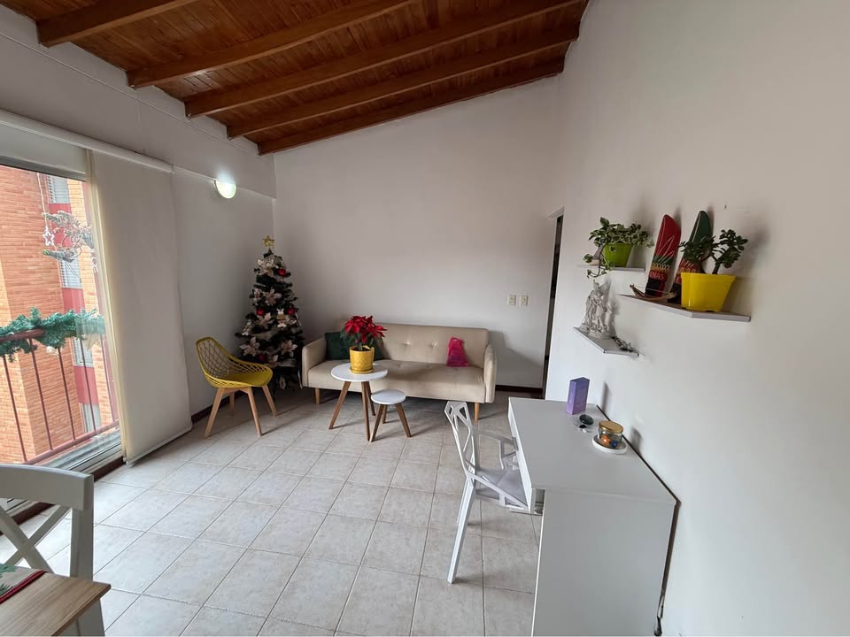 VENDO APARTAMENTO EN LAURELES