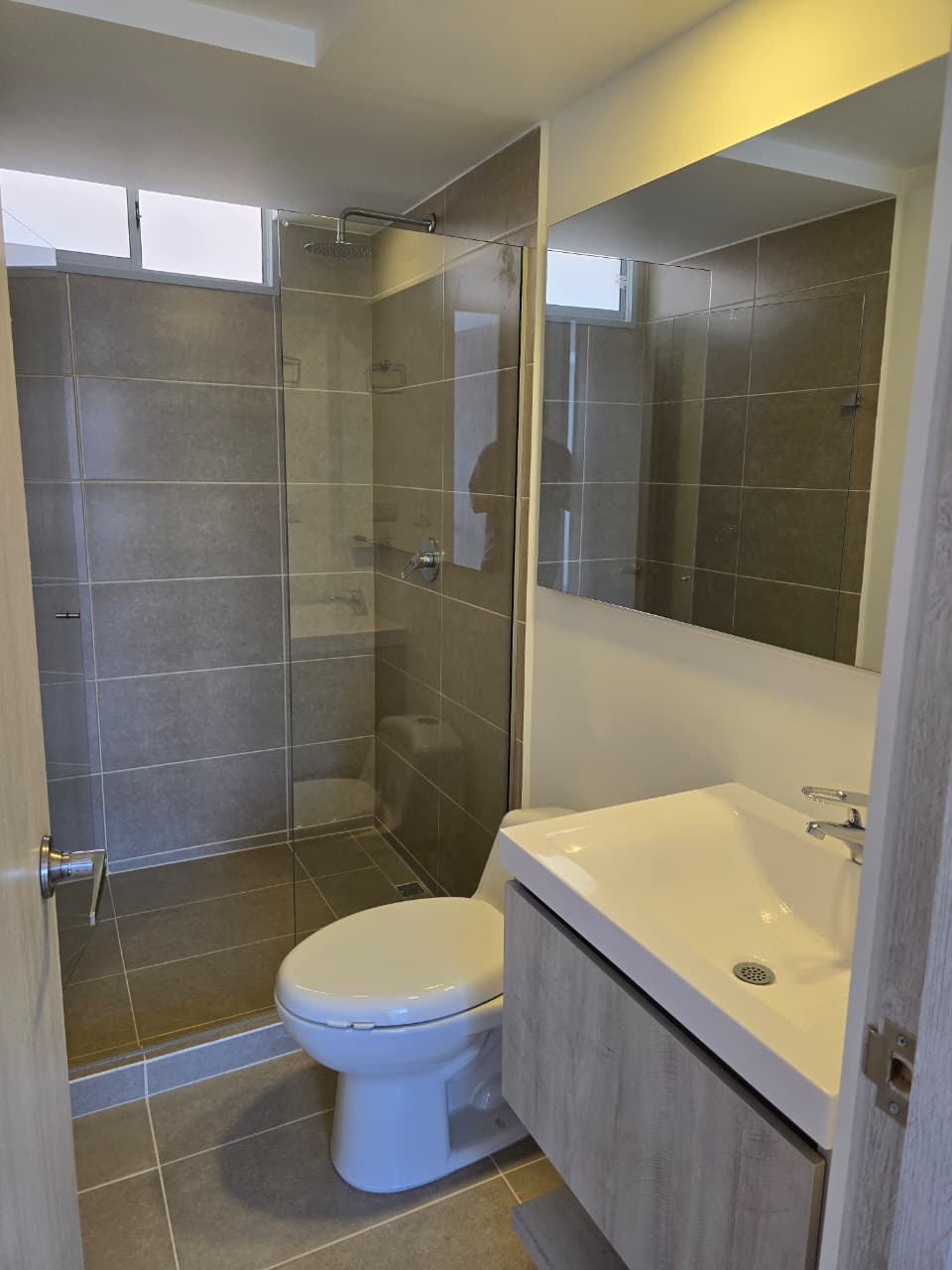 ARRIENDO APARTAMENTO EN CUIDAD DEL RIO