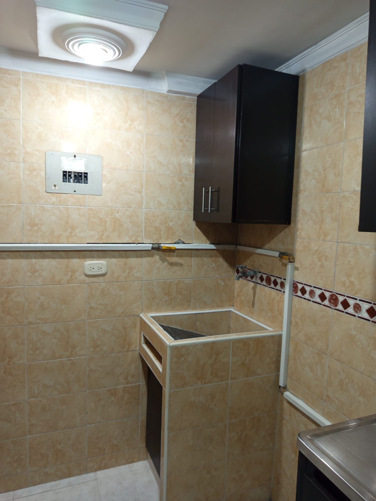 ARRIENDO APARTAMENTO EN RODEO ALTO