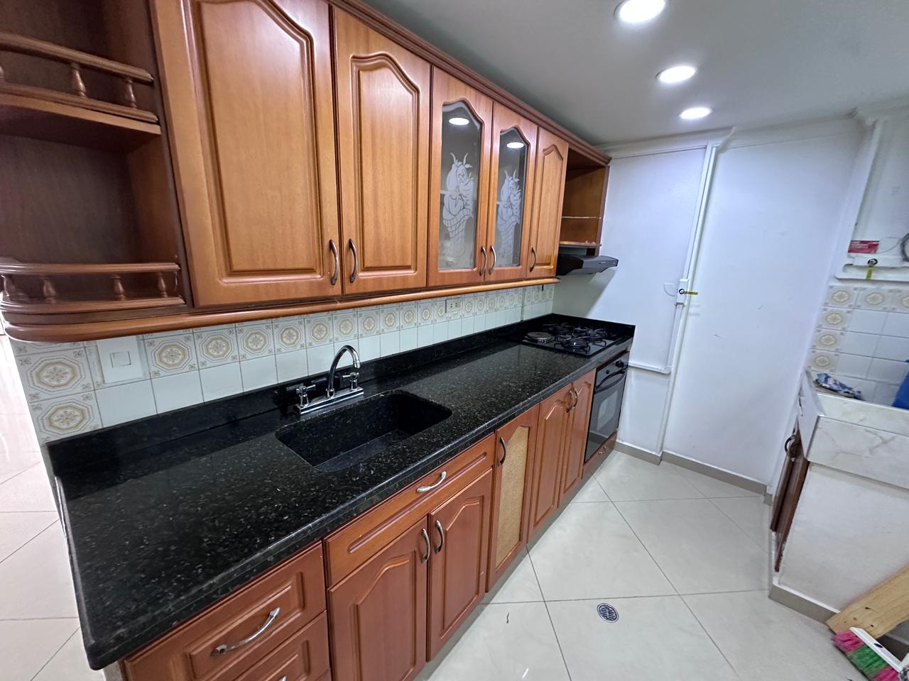 ARRIENDO APARTAMENTO EN SANTA MONICA