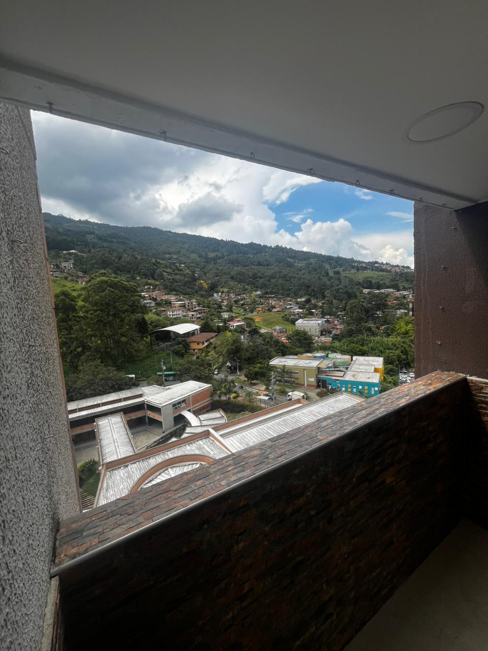 Arriendo Apartamento Robledo Pajarito