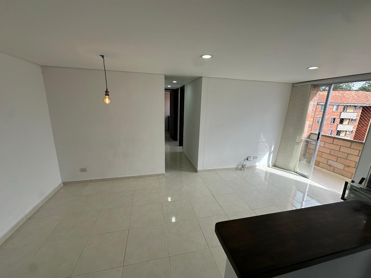 ARRIENDO APARTAMENTO EN RODEO ALTO