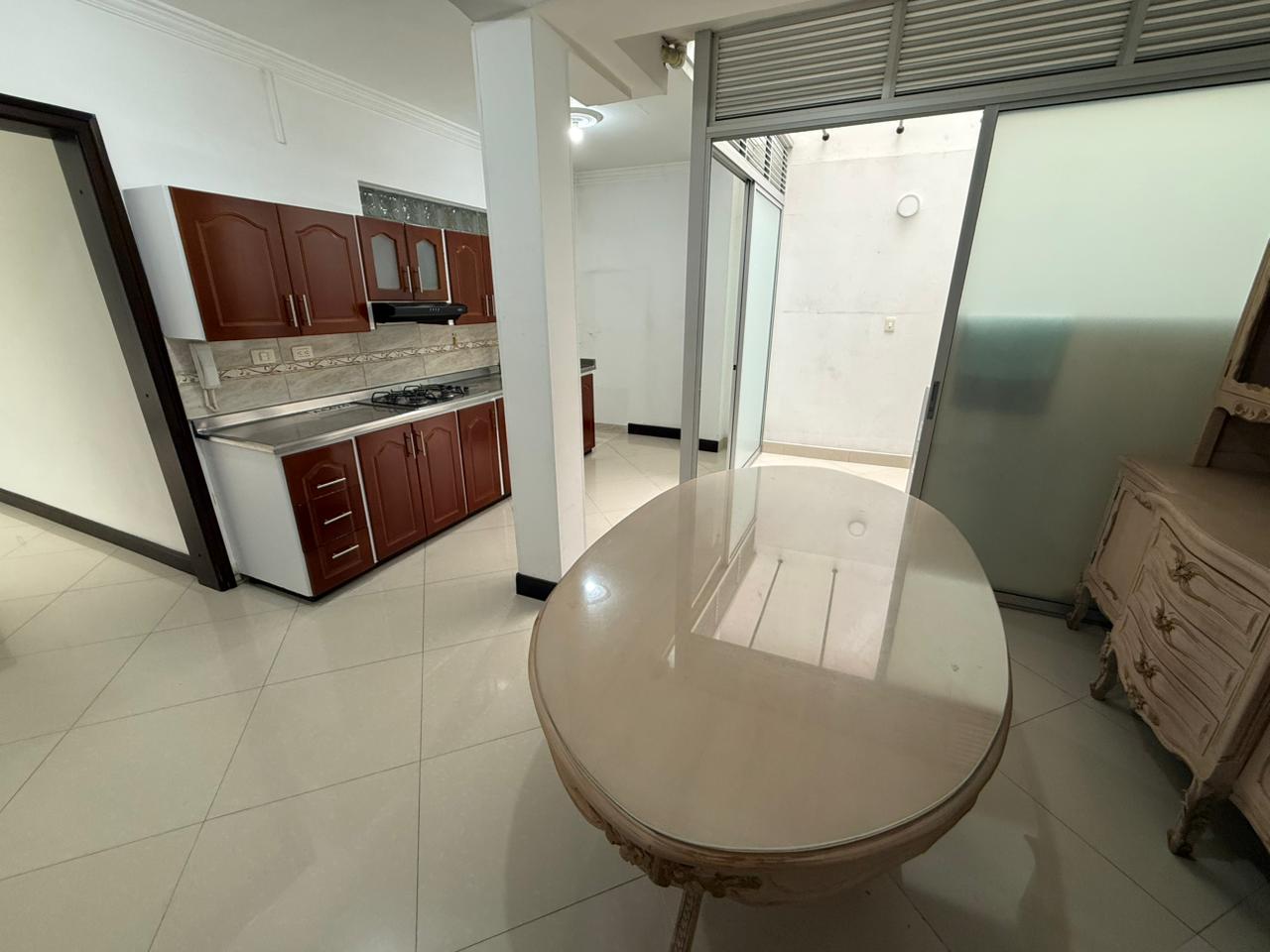 ARRIENDO CASA EN LA FLORESTA