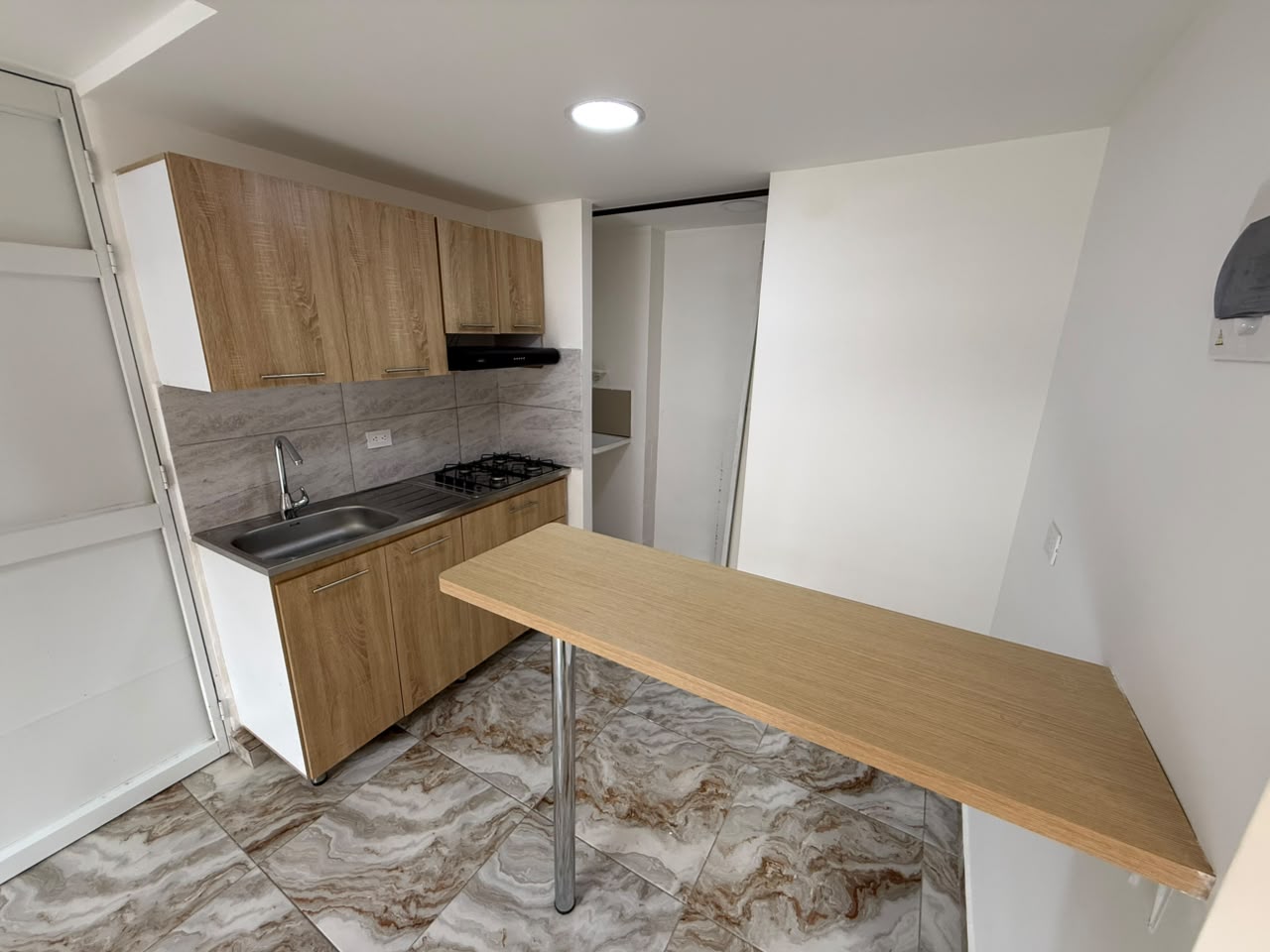 ARRIENDO APARTAMENTO EN ROBLEDO SANTA MARIA