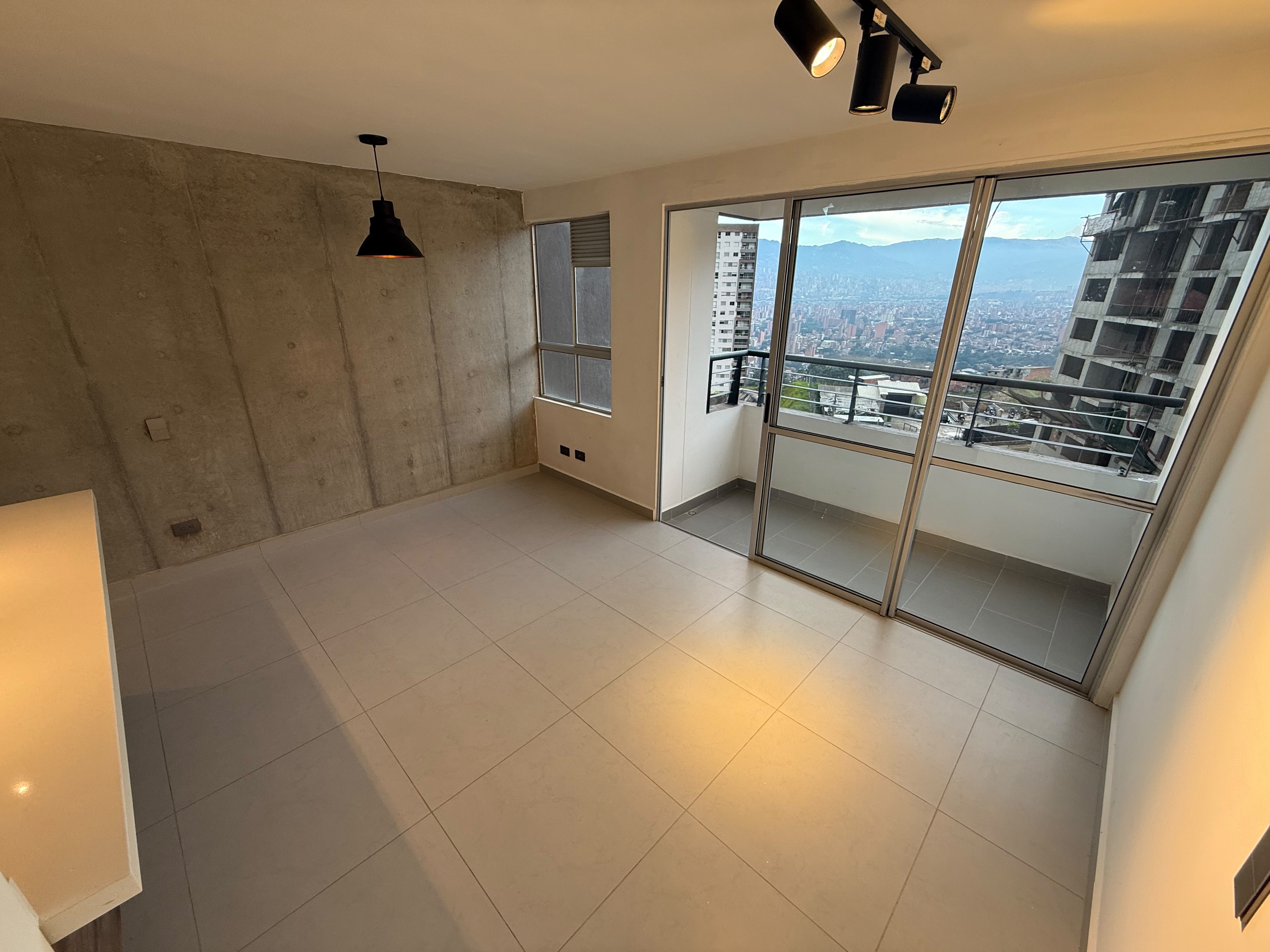 Arriendo Apartamento Calasanz parte Alta