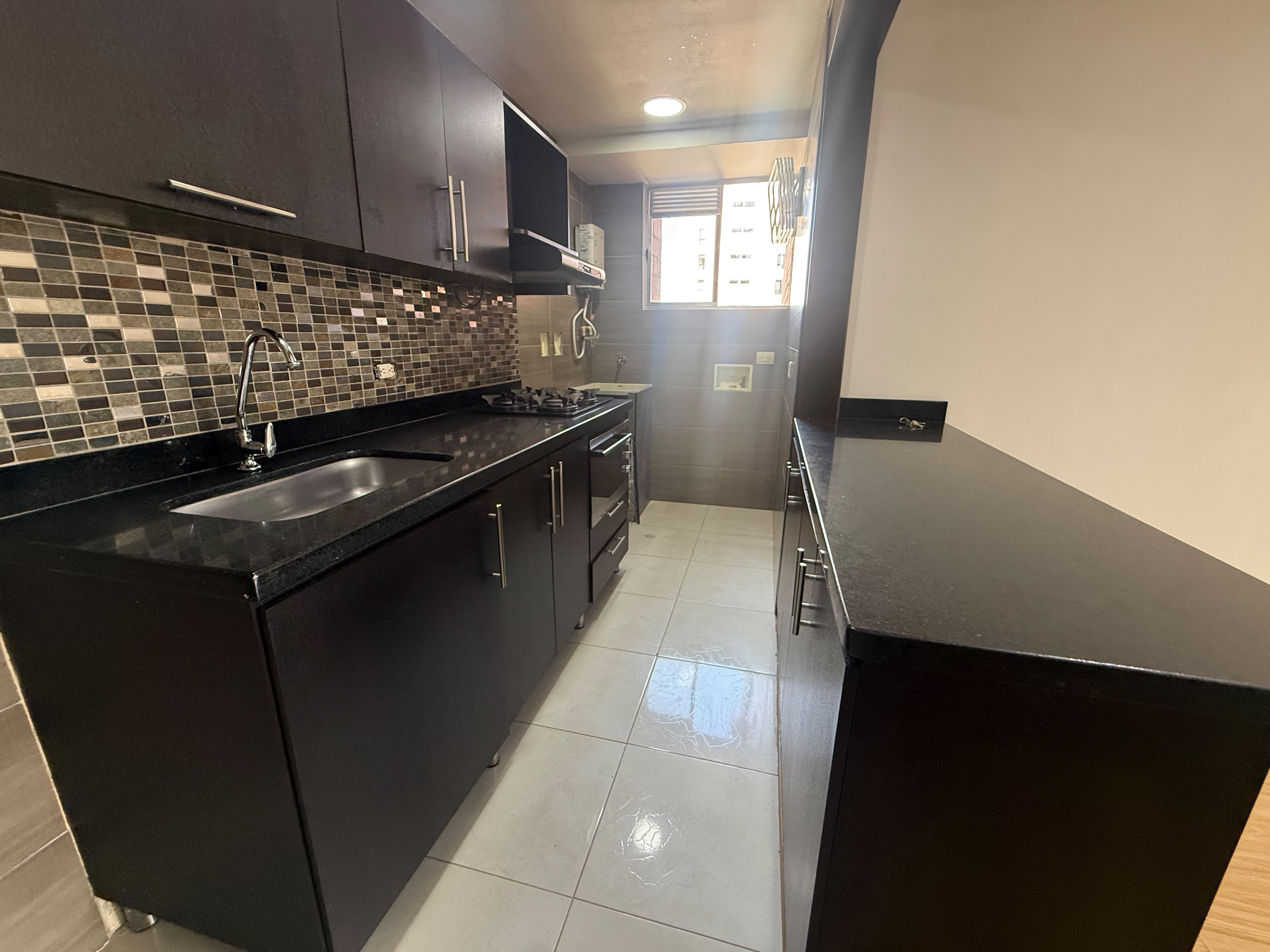 Arriendo Apartamento en los Colores