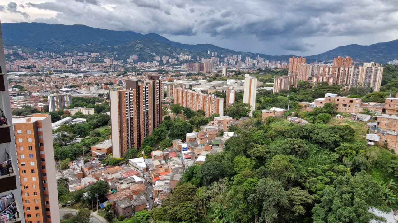 VENDO APARTAMENTO EN VIVIENDAS DEL SUR ITAGUI