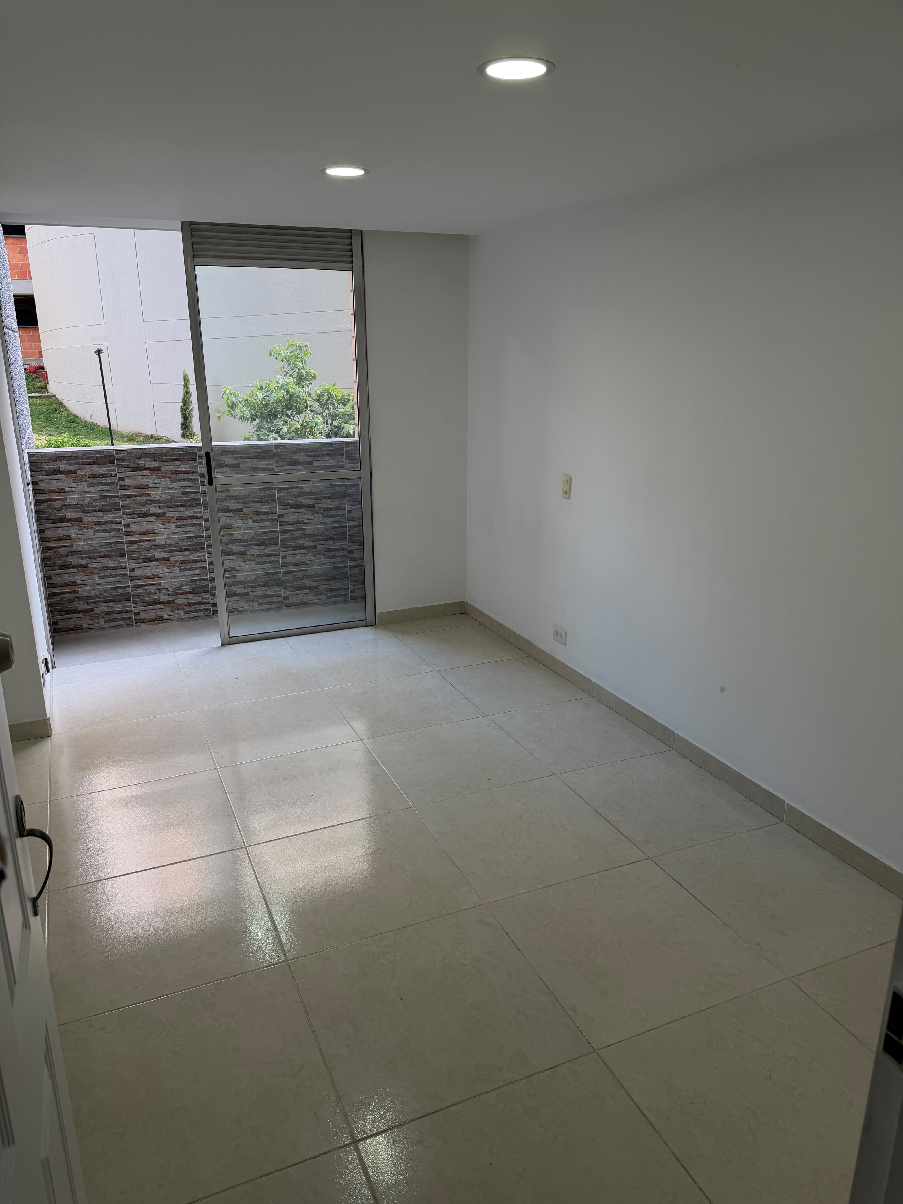 Arriendo Apartamento Robledo Pajarito