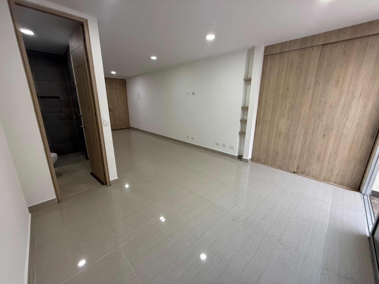 ARRIENDO APARTAESTUDIO EN CALASANZ PARTE BAJA