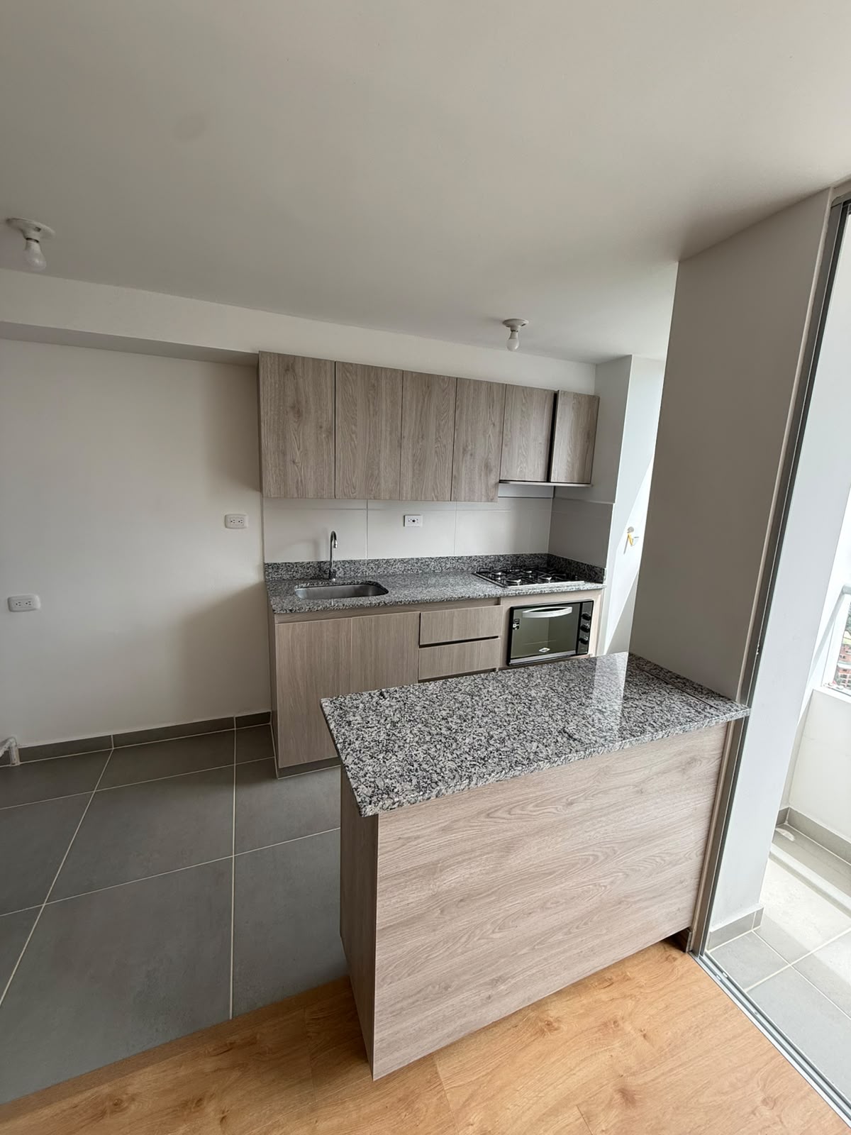 Arriendo Apartamento Calasanz parte Alta