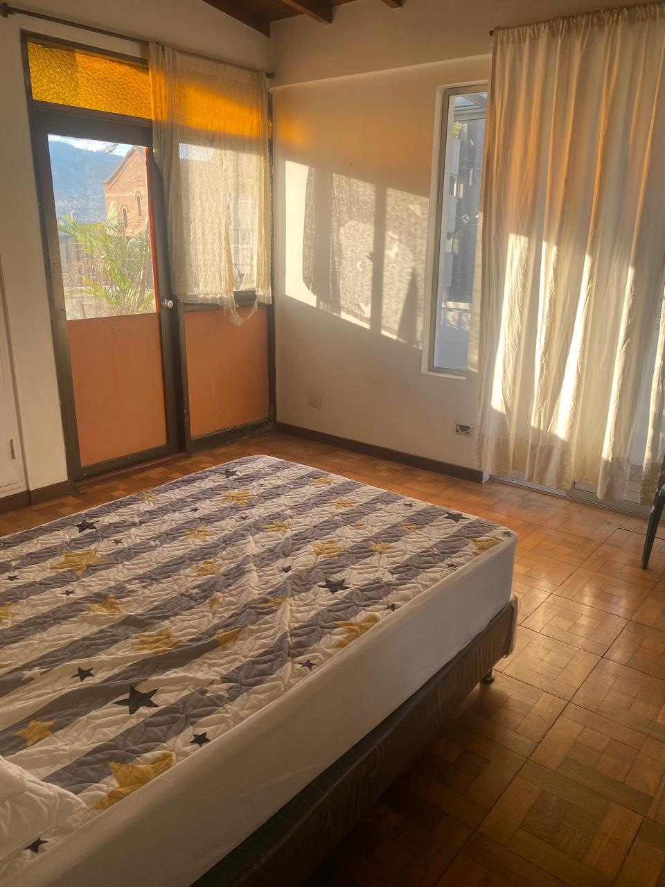 ARRIENDO APARTAMENTO EN EL CENTRO