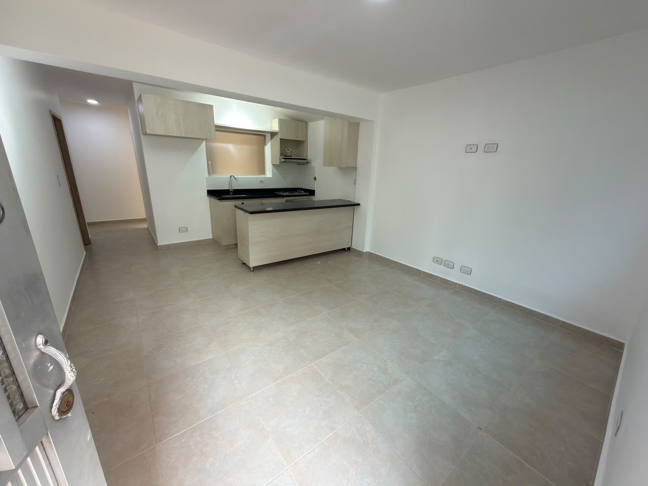 ARRIENDO APARTAMENTO EN E VELODROMO