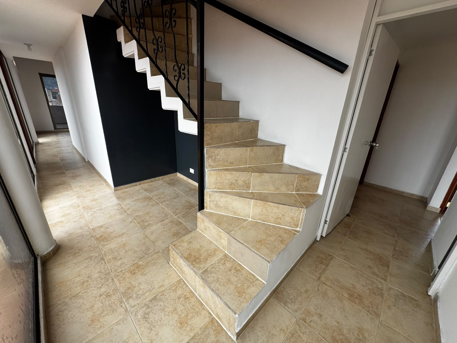 Se arrienda apartamento en laureles