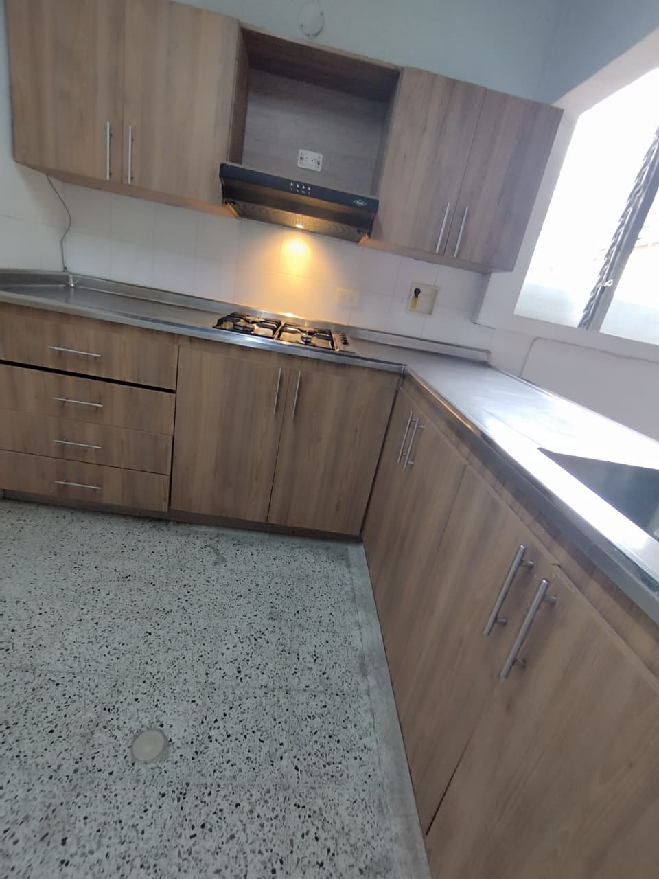 Arriendo casa en simón bolívar