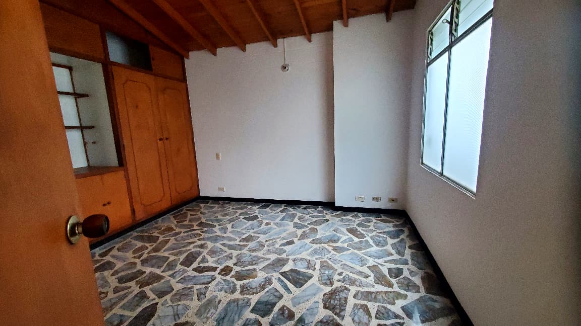 Arriendo casa en barrio Cristóbal