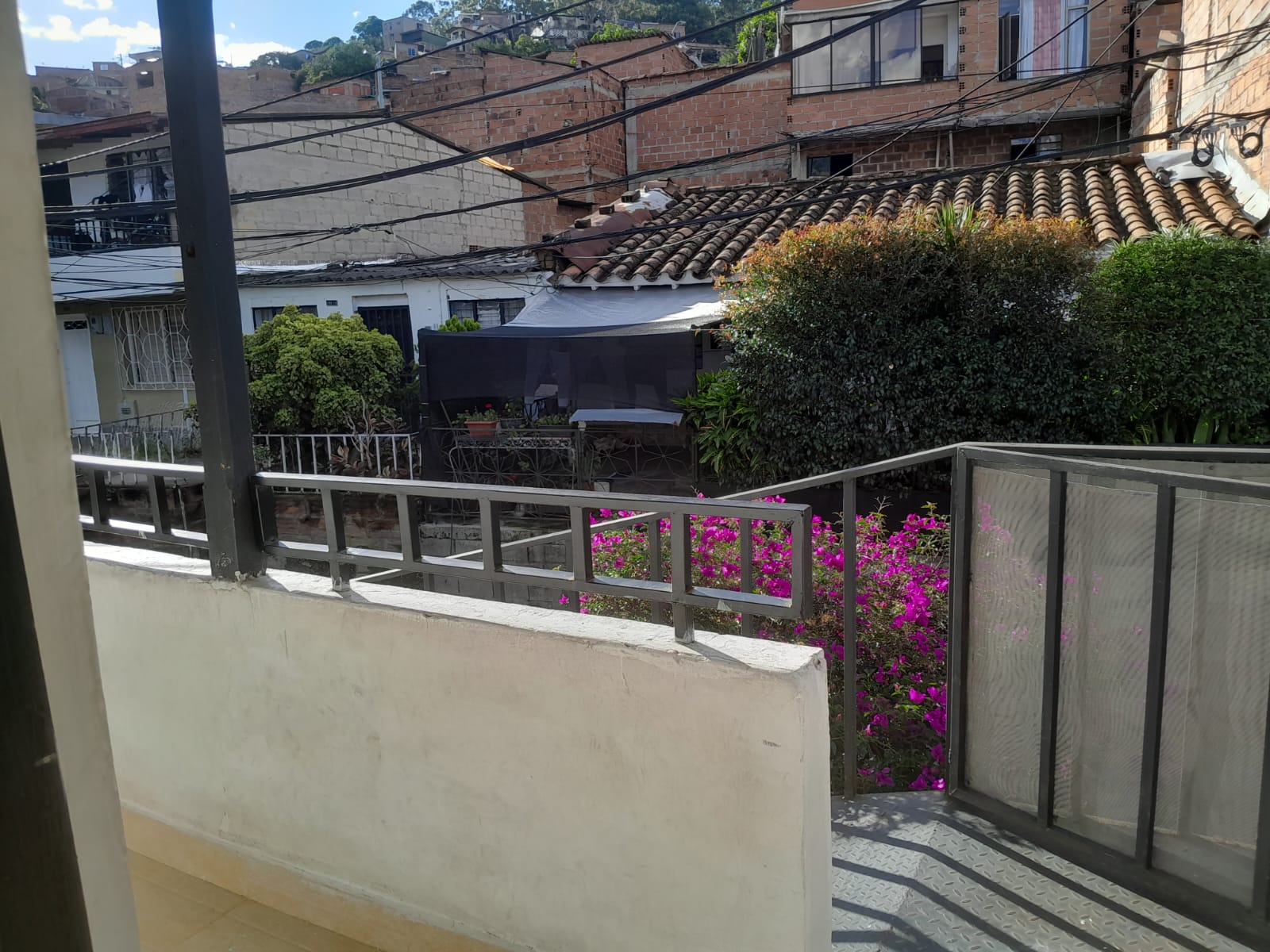 Vendo Casa Dos Niveles Robledo las Margaritas