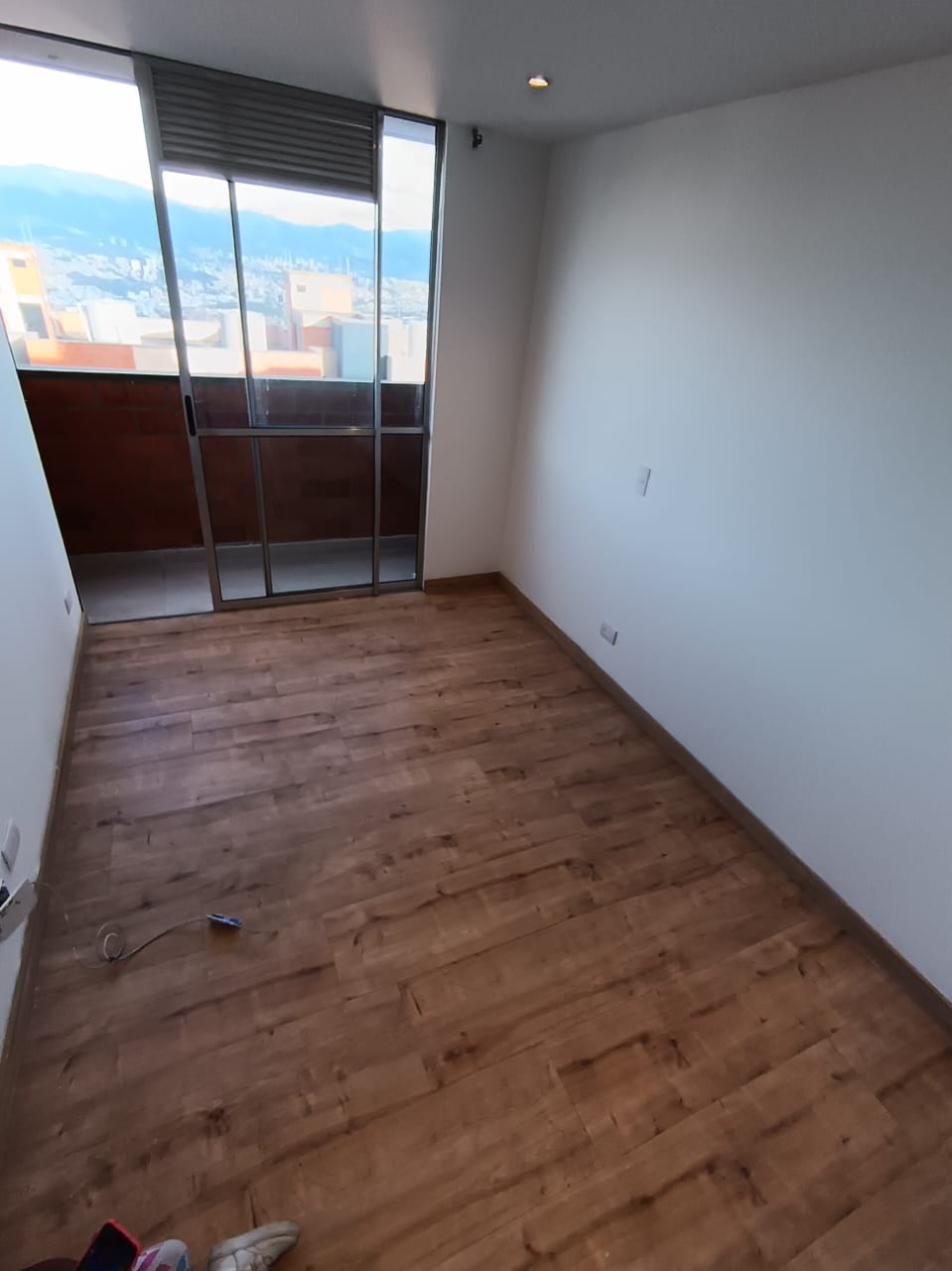 Arrienda Apartamento Robledo Pajarito