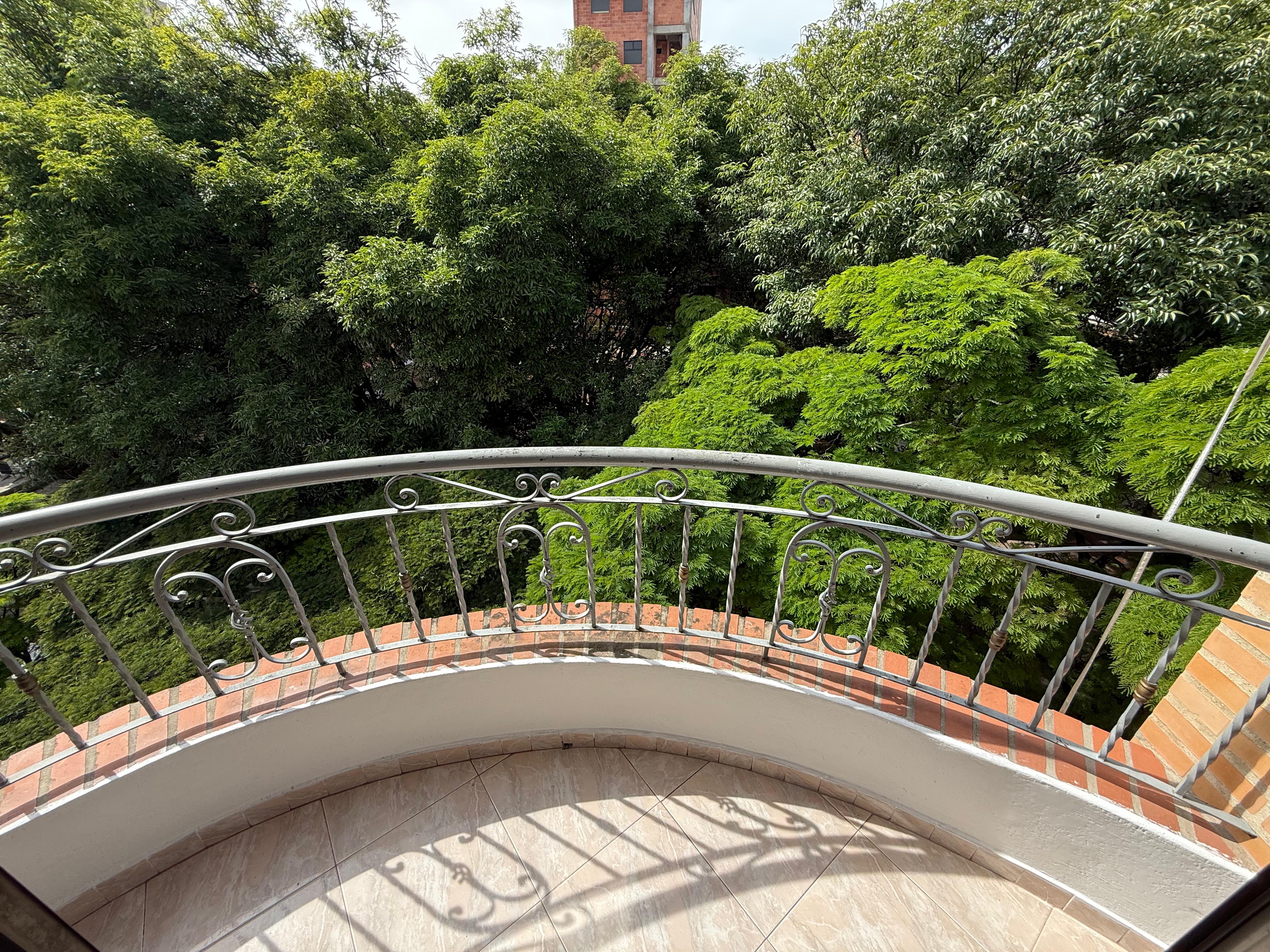 VENDO APARTAMENTO EN LA FLORESTA