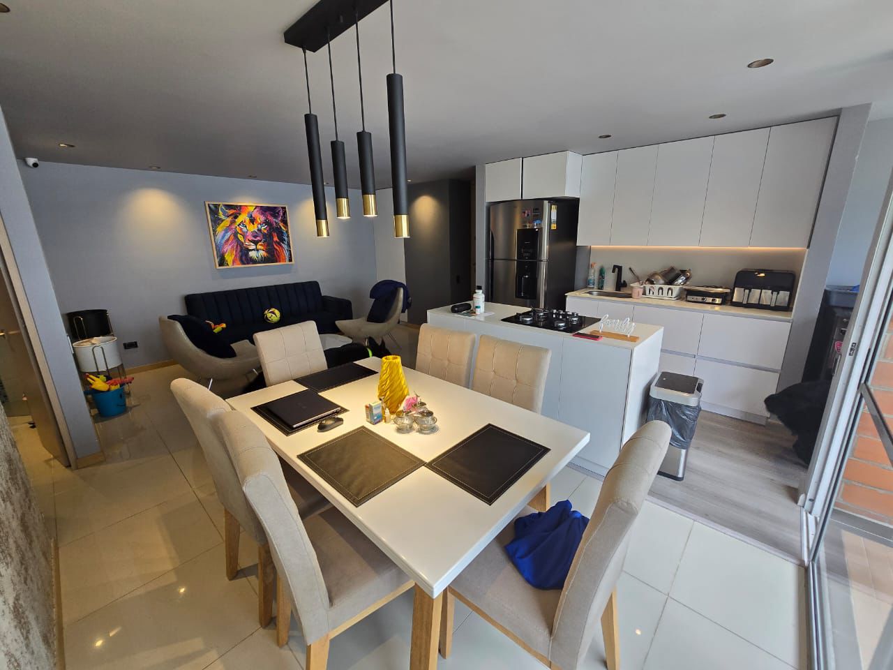 ARRIENDO APARTAMENTO EN LA LOMA DEL INDIO