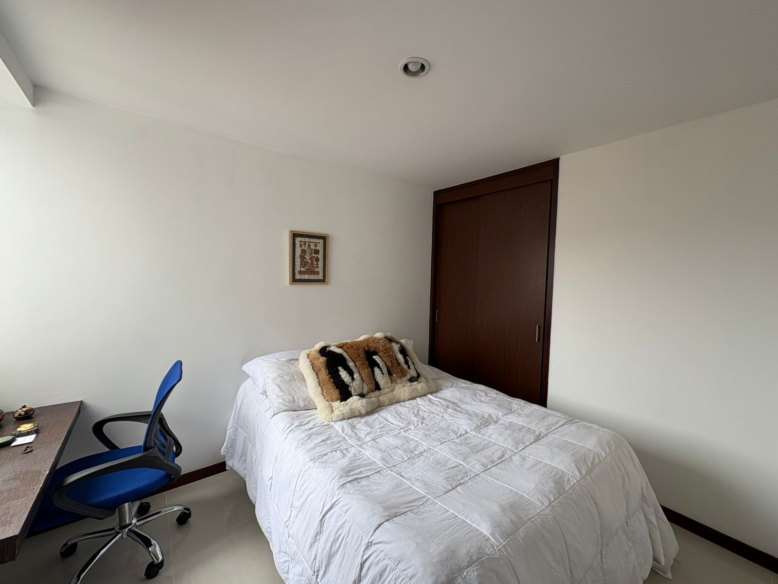 ARRIENDO APARTAMNTO AMOBLADO