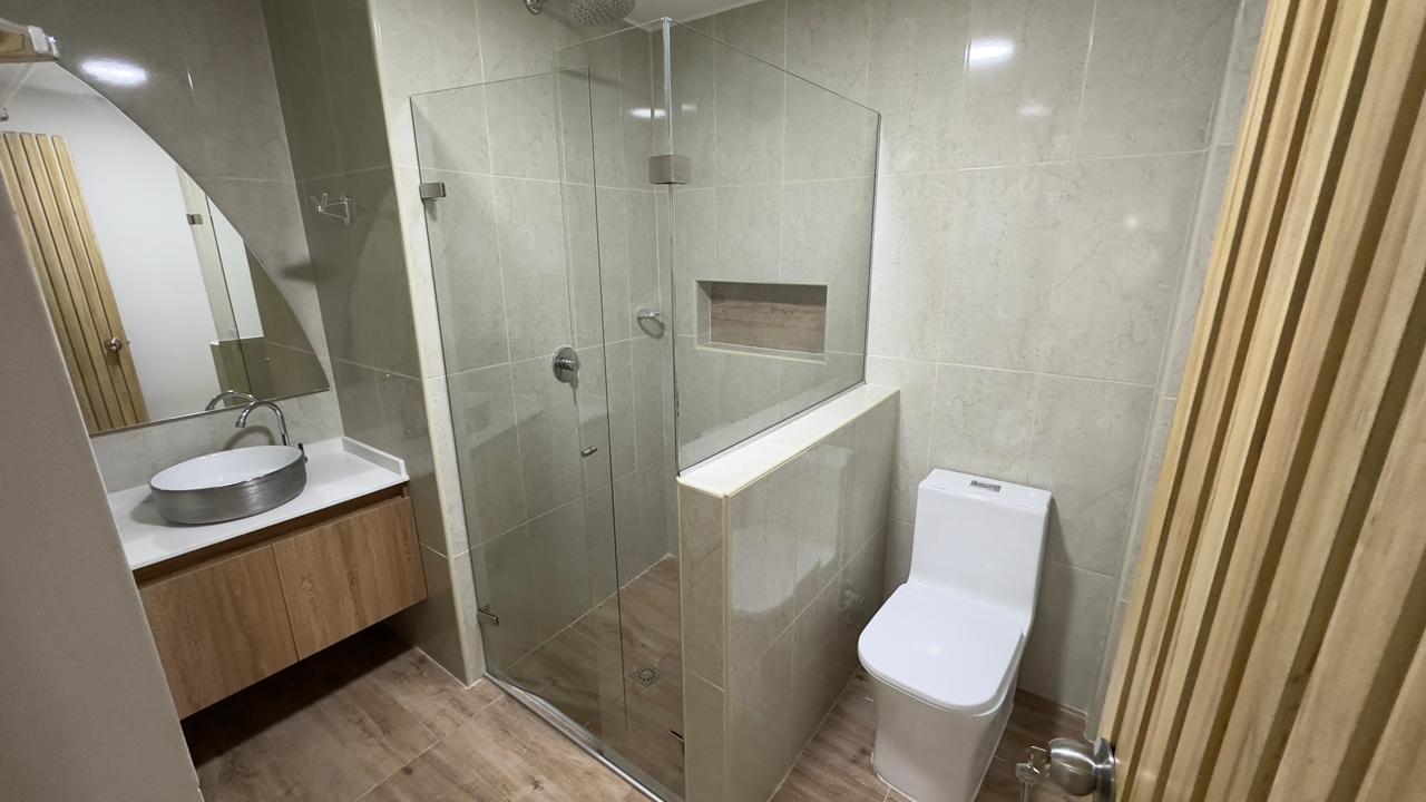 ARRIENDO APARTAMENTO EN LA FLORESTA