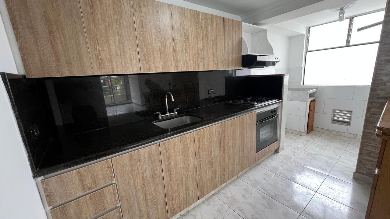 ARRIENDO PENTHOUSE EN POBLADO CHUSCALITO