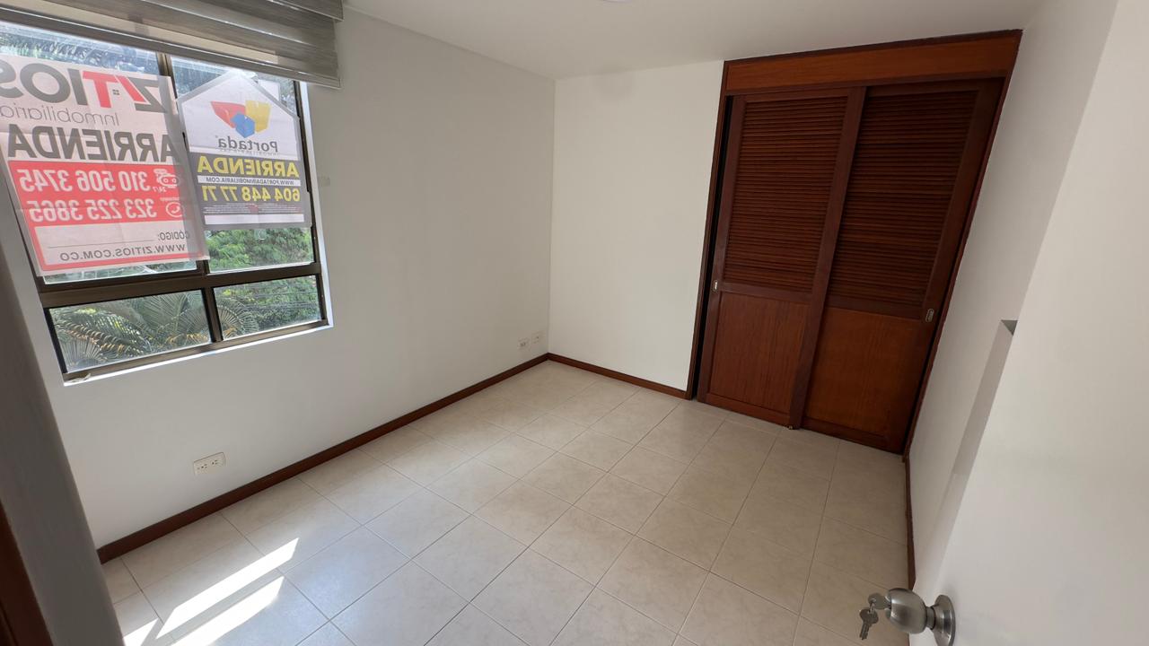 ARRIENDO APARTAMENTO EN LA LOMA DE LOS BERNAL