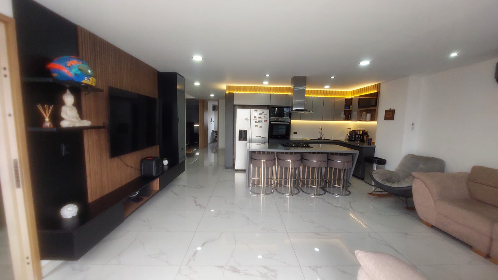 ARRIENDO APARTAMENTO AMOBLADO EN LAURELES