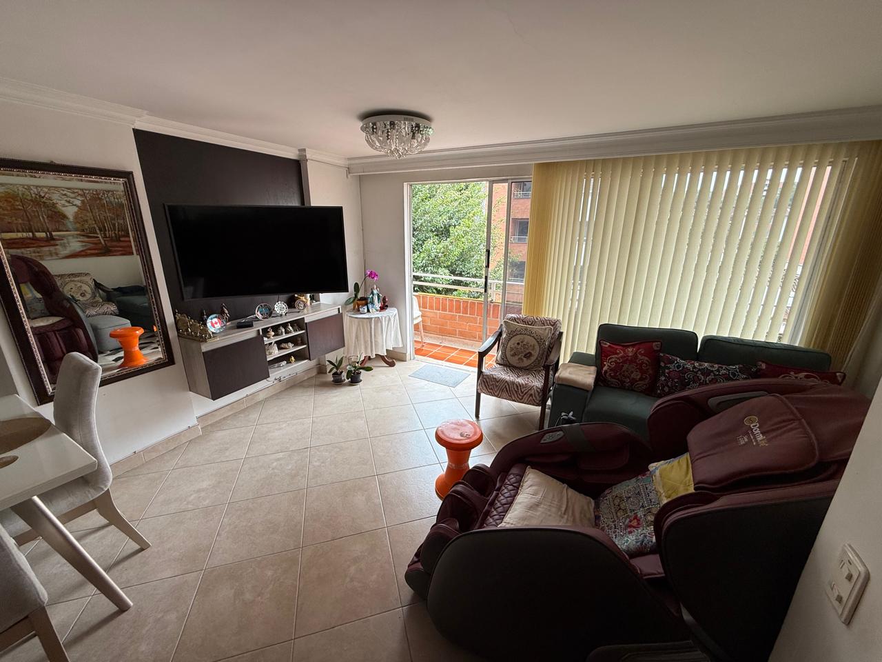 VENDO APARTAMENTO EN LAURELES