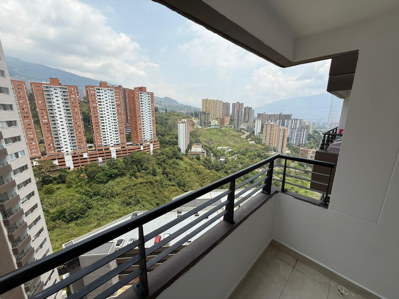 ARRIENDO APARTAMENTO EN CALASANZ PARTE ALTA