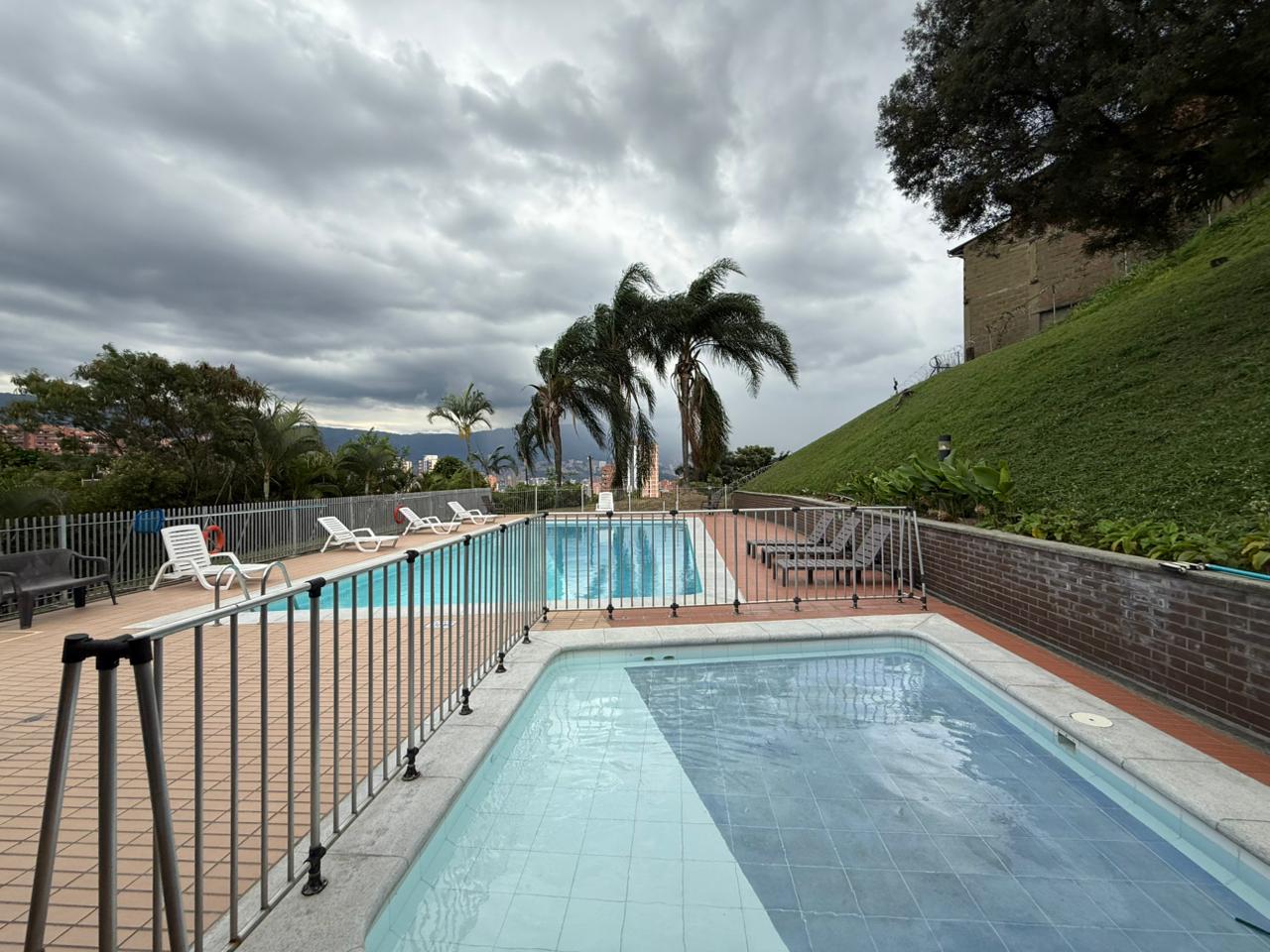 VENDO APARTAMENTO EN CALASANZ