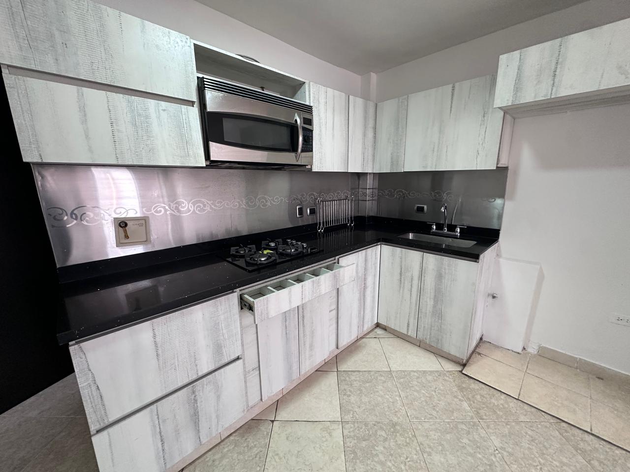 ARRIENDO APARTAMENTO EN SANTA MONICA