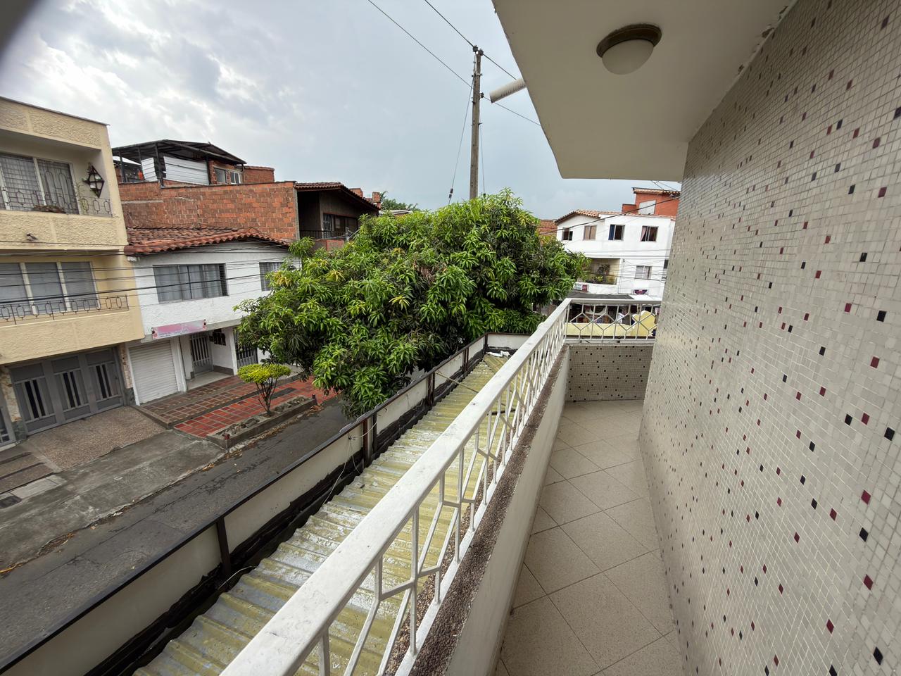 ARRIENDO CASA COMERCIAL EN BELEN LA GLORIA