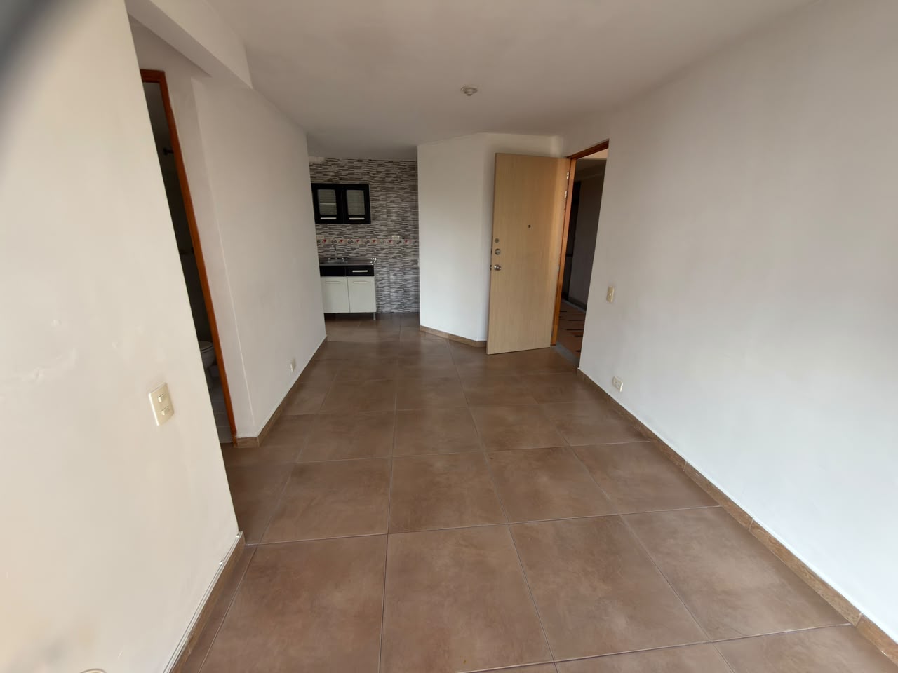 ARRIENDO APARTAMENTO EN RODEO ALTO