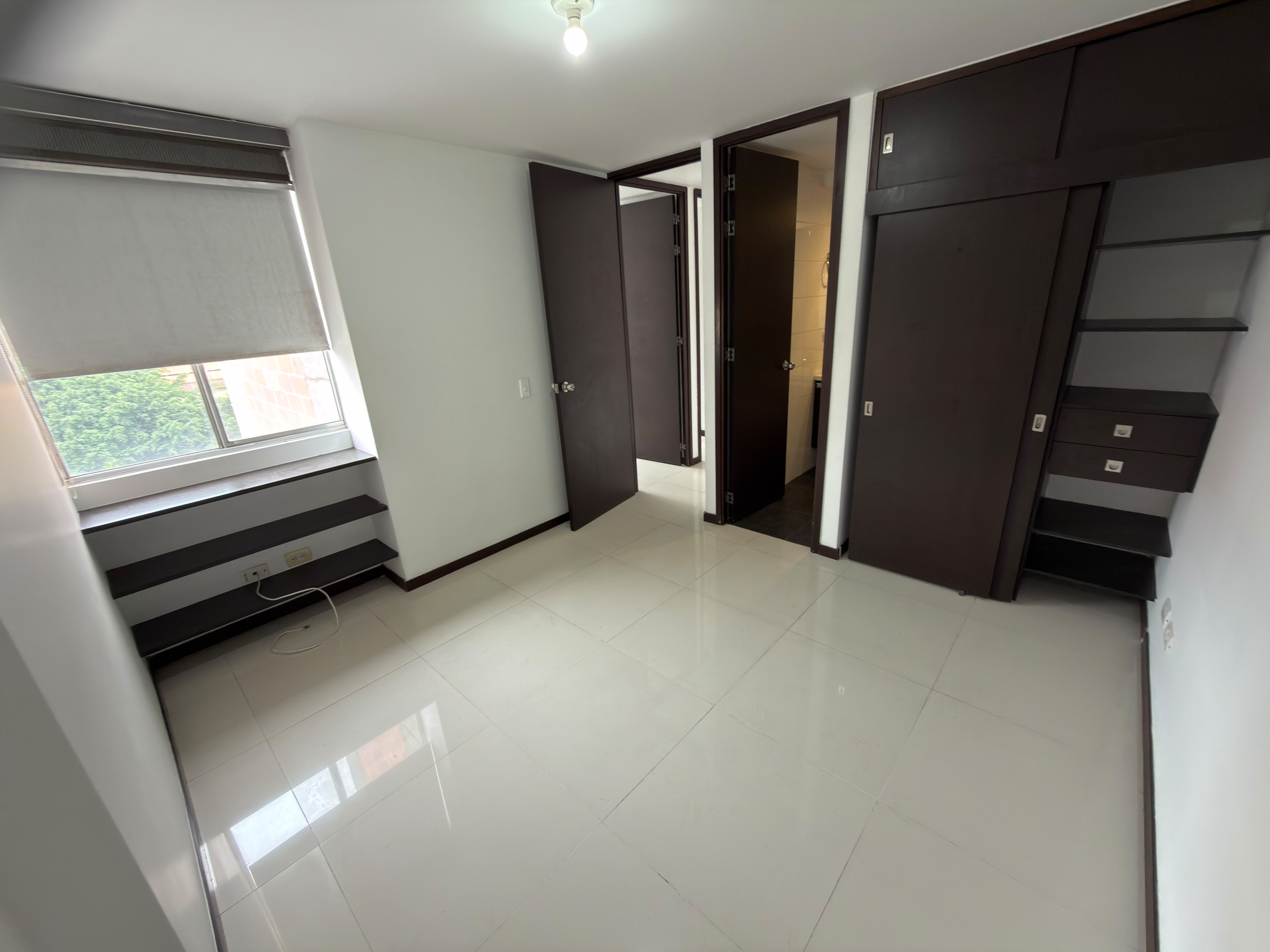 Arriendo Apartamento en los Colores