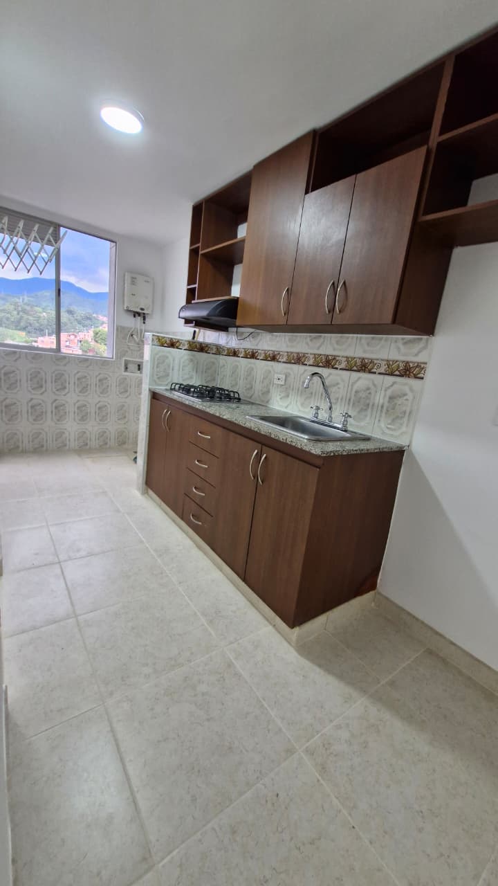 VENDO APARTAMENTO EN VIVIENDAS DEL SUR ITAGUI